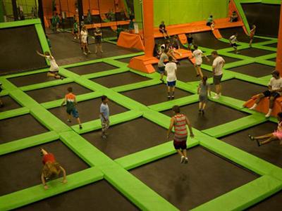 trampoline enclosure 